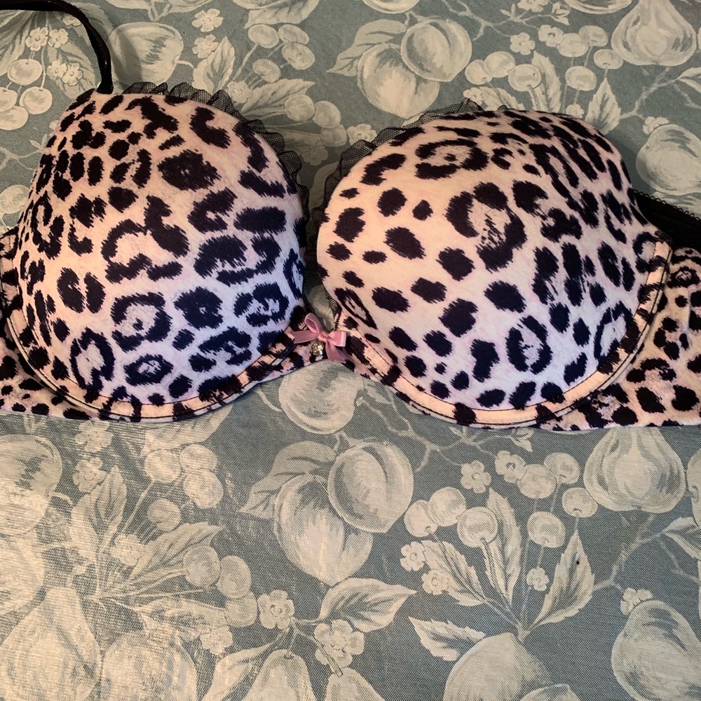 Victoria secret very sexy bra 32 dd